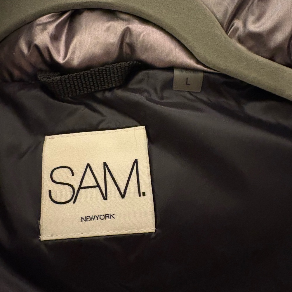 SAM. Metallic Puffer Vest - Picture 5 of 5